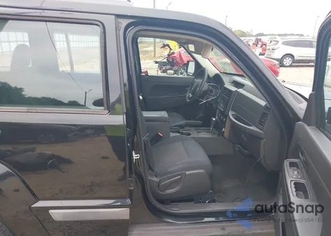 2012 Jeep Liberty Sport из США, поврежденный, VIN 1C4PJLAK7CW121980